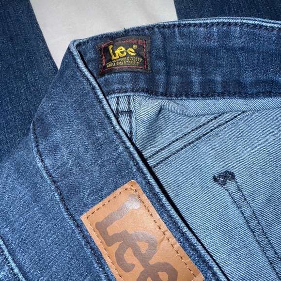 NWOT Lee Women's Skinny Jeans Size 20 Petite - Picture 5 of 5